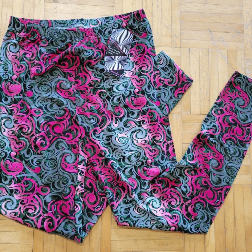 NWT Buskins black, grey&pink leggings